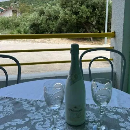 Natali Apartmán Podaca